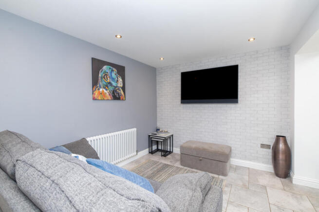 4 bed Detached for sale Image 6