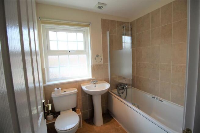 Bathroom.JPG