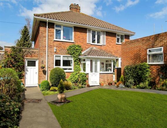 113 Chambersbury Lane Front of House 2.jpg