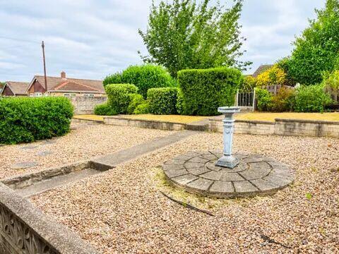 2 bed Semi-Detached Bungalow for sale Image 10