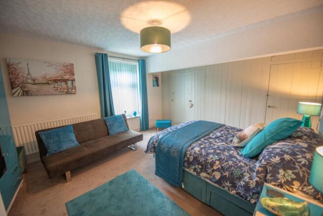 2 bed Cottage for sale Image 11