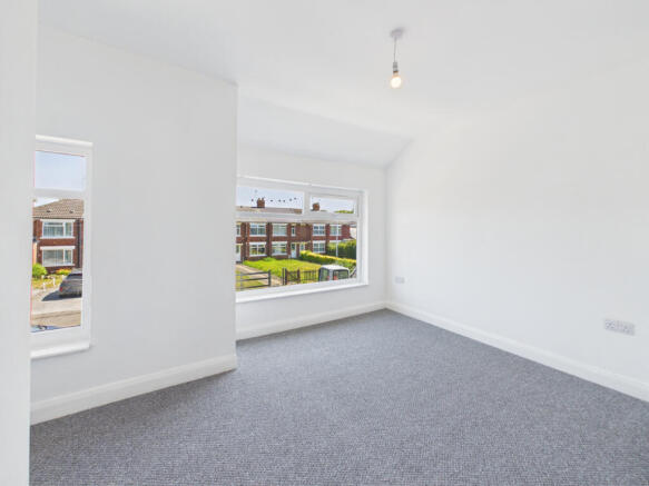 2 bed Terraced to rent Image 11