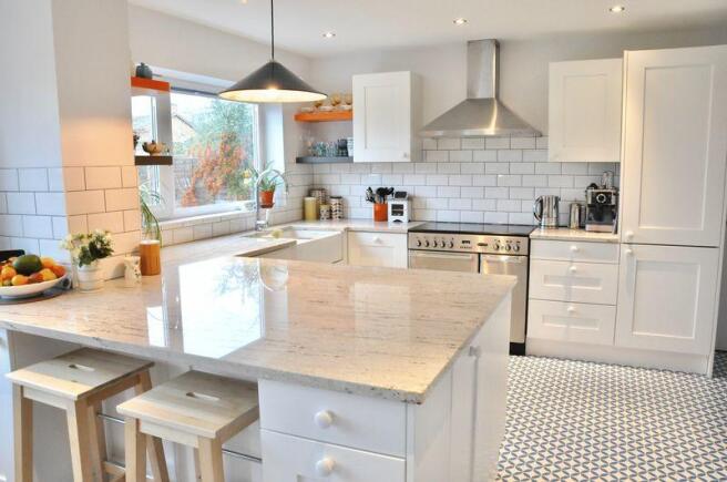 Kitchen/Diner/...