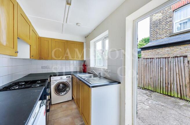 21 Huddlestone Road (14).jpg