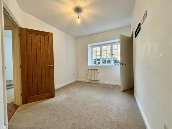 1st bedroom