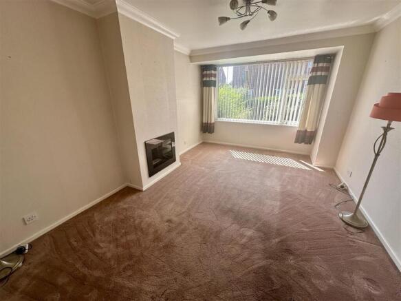 3 bed Semi-Detached for sale Image 6