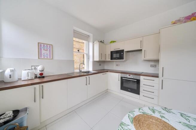 1406709-2-698dc1e...