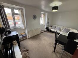 Flat 3, 22, Hilliers Avenue, Uxbridge UB8 3JQ