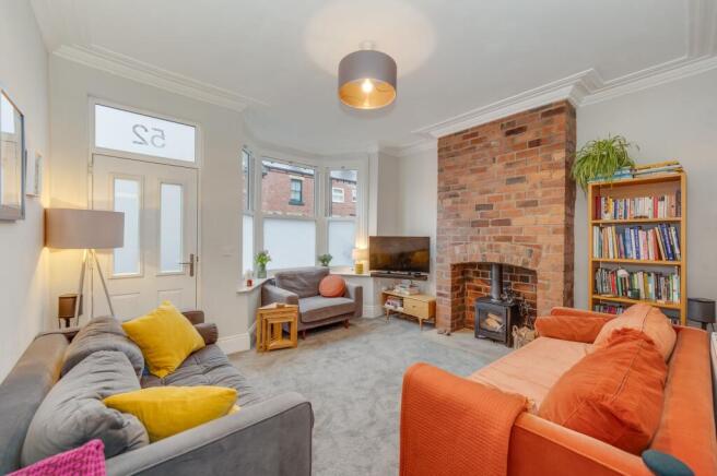 SITTING ROOM DINING ROOM AND KITCHEN