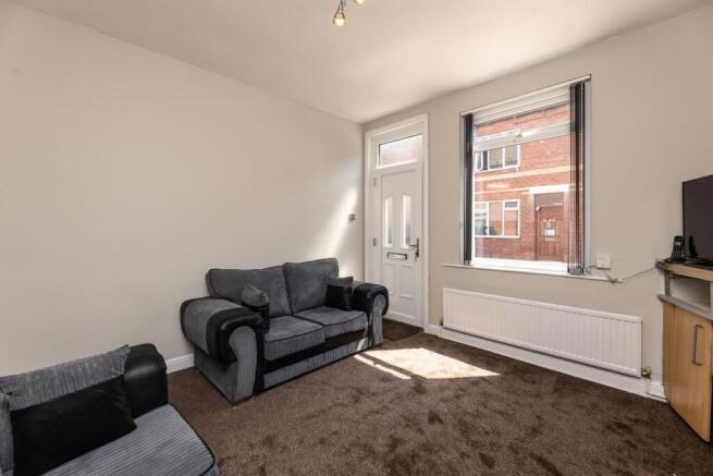 2 bed Terraced for sale Image 7
