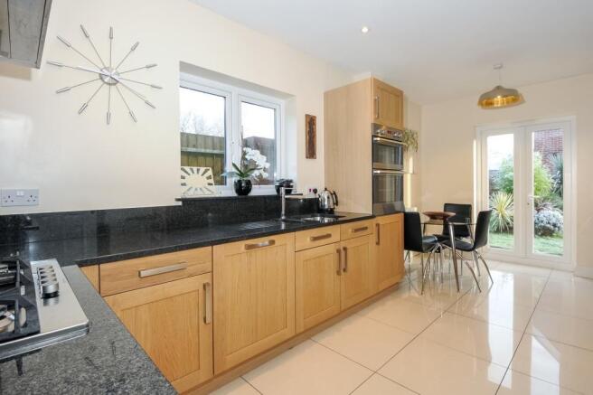 Kitchen/Breakfast Room