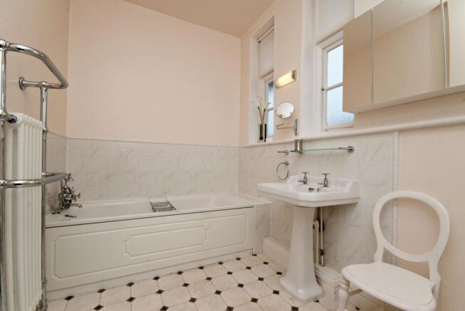 Photo 11