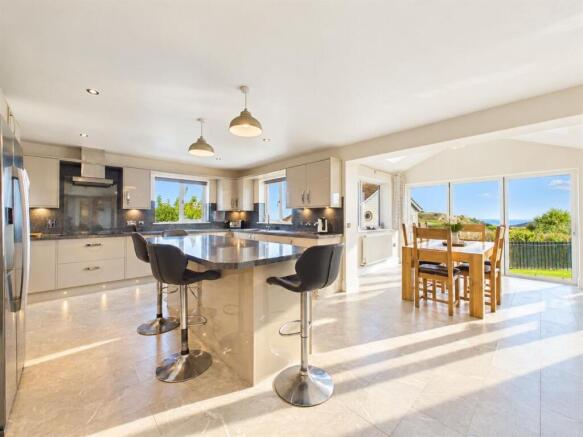 Kitchen diner