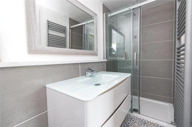Bedroom 2 Ensuite