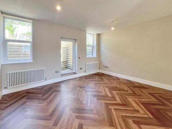 Living area.jpg