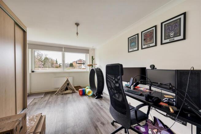 Selworthy Close E11