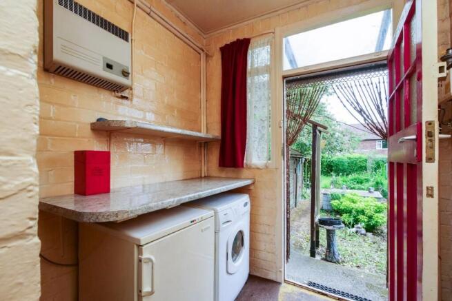 3 bed House for sale Image 8