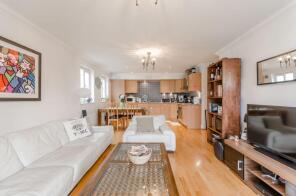 23, 209 Lumiere Court, Balham High Road, London SW17 7BQ