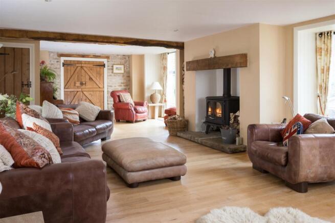 SITTING ROOM