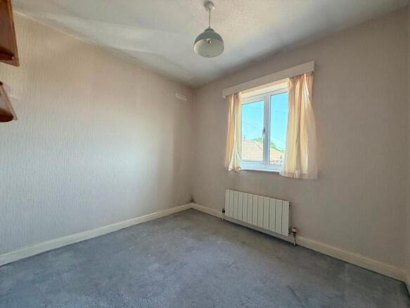 2 bed Semi-Detached Bungalow for sale Image 6