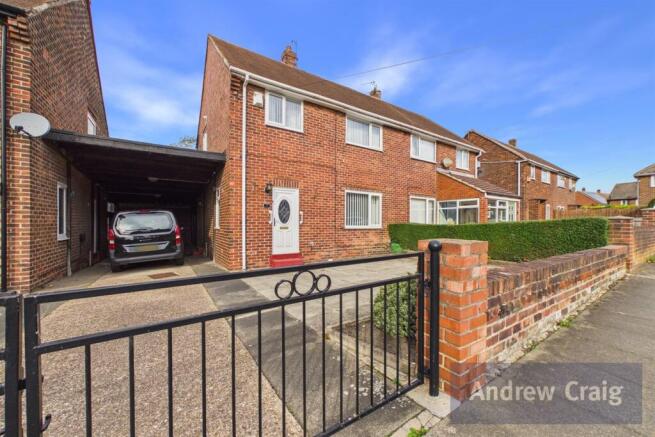 3-bed semi-detached on Lansbury Gardens, Wardley, £165,000