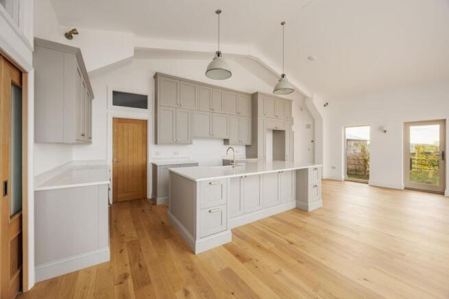 4 bed Barn Conversion for sale Image 4