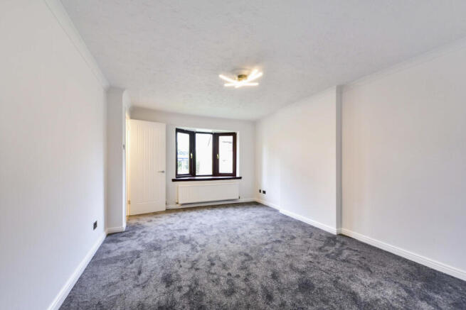3 bed Semi-Detached for sale Image 5