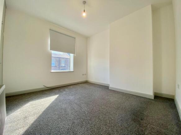 2 bed House to rent Image 8