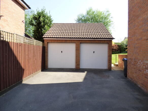 Double Garage 
