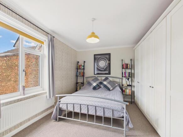 3 bed Terraced for sale Image 10