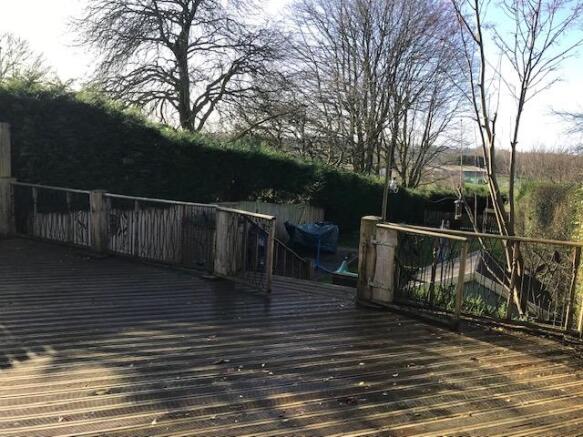 DECKING