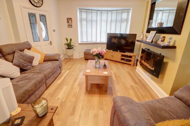Higher House Close, Chadderton, Oldham, OL9 photo 4