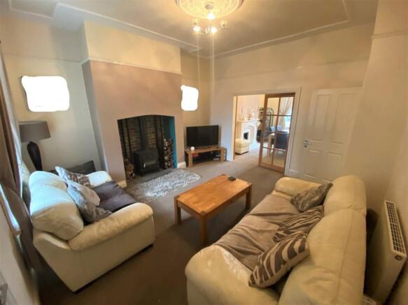 3 bed Terraced for sale Image 7