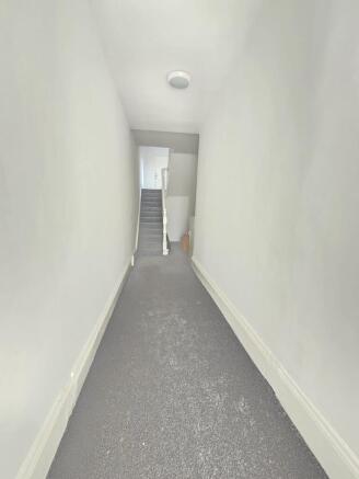 2 bed Flat to rent Image 8