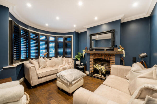 1386838-22-693329...