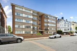 Flat 9, 4 Ashbourne Court, Burlington Place, Eastbourne BN21 4AX