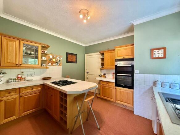 4 bed Flat for sale Image 6