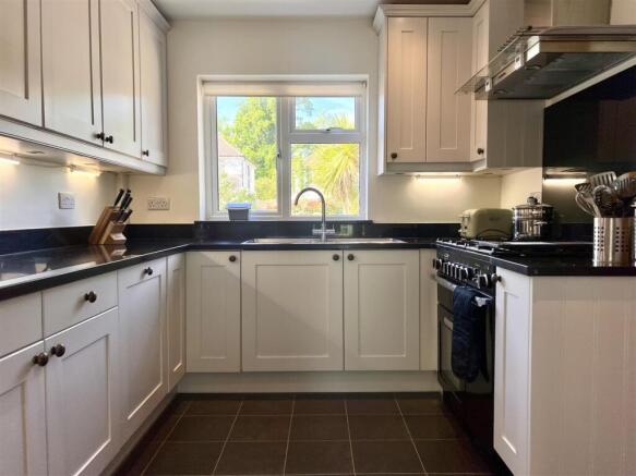 Kitchen Close Up.jpeg