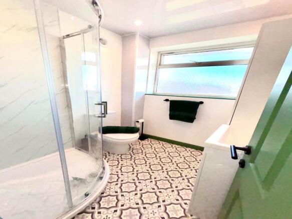 1 bed House Share to rent Image 7