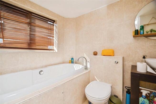 2 bed Terraced for sale Image 9