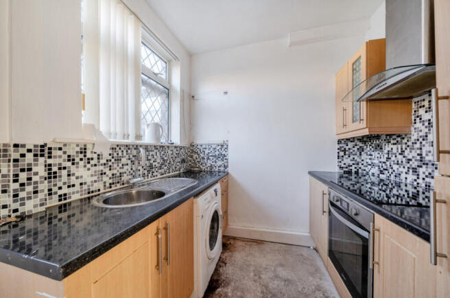 1425003-8-69afe4a...