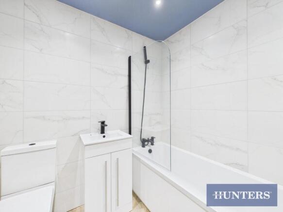 2 bed Apartment to rent Image 6