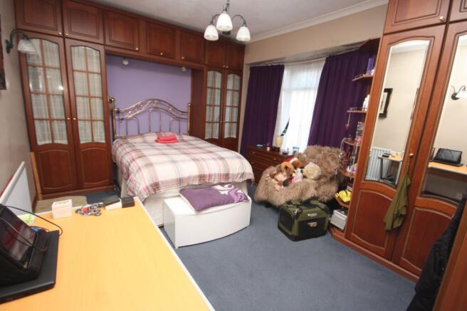 3 bed Terraced for sale Image 11