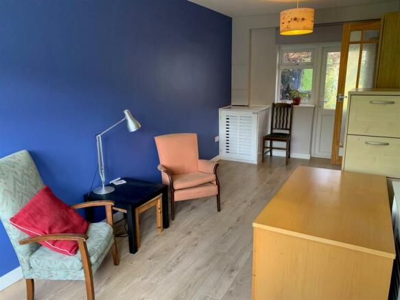 FAMILY ROOM/BEDROOM