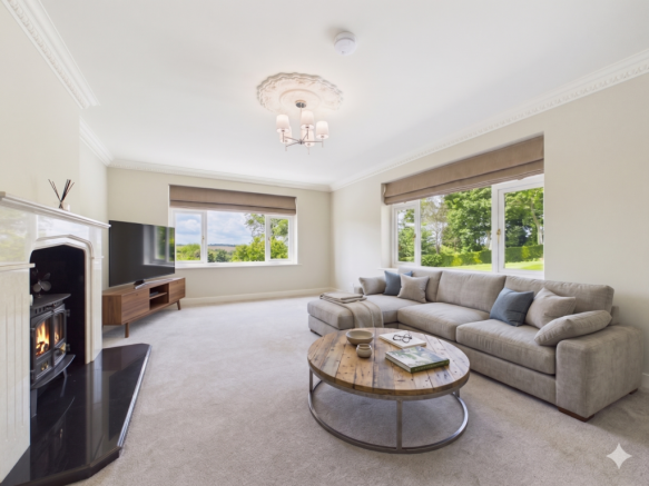 4 bed Detached Bungalow for sale Image 10