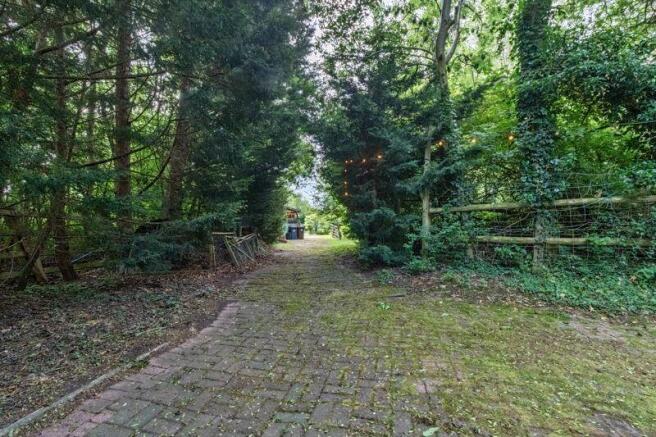Access to Stables & Paddock