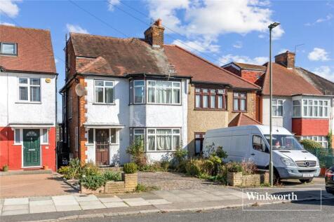 Holyrood Road, New Barnet, EN5