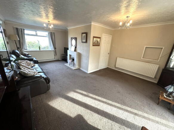 2 bed Semi-Detached Bungalow for sale Image 5