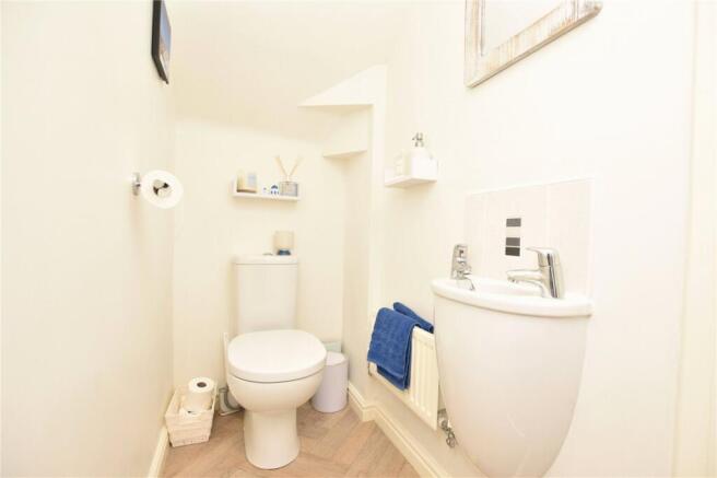 3 bed Semi-Detached for sale Image 11
