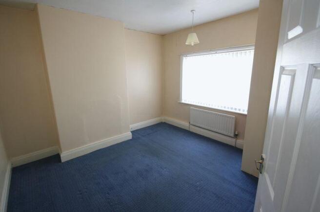 REAR BEDROOM